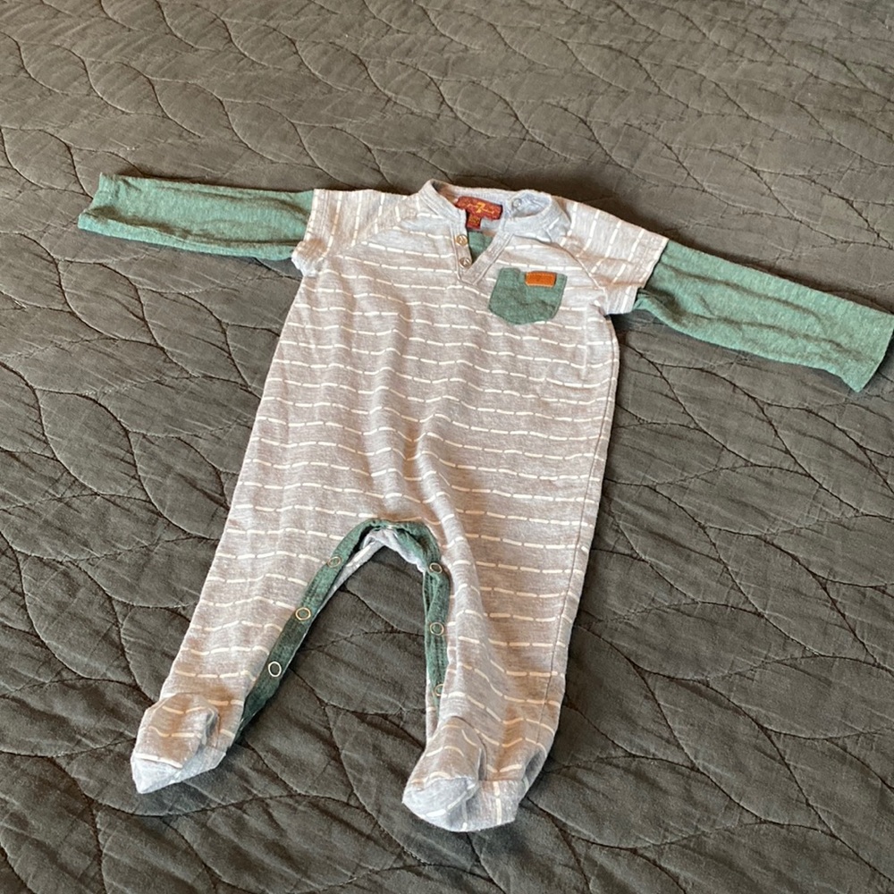 7 for all mankind onsie